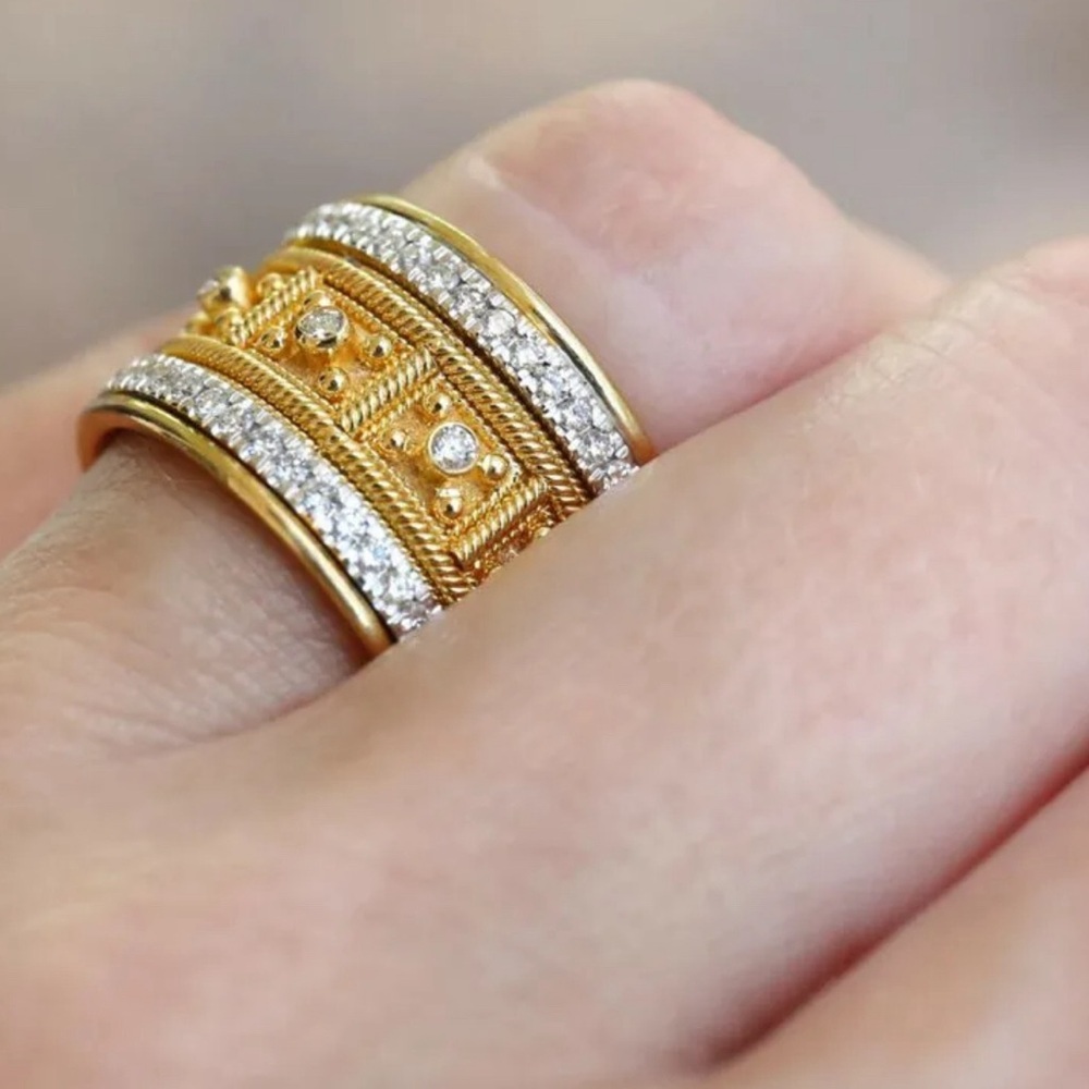 PRINCESS CUT DENKAYS RING - Picture 7 of 7